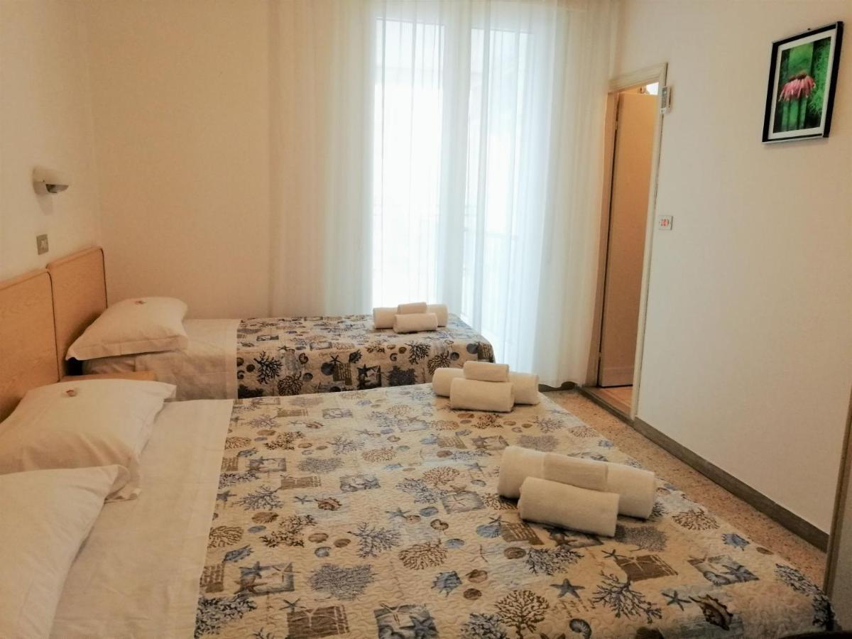 Hotel Alba Rimini Exterior foto